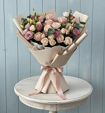 Букет цветов из:  Розы и Лизиантусы в Зайково