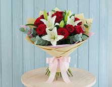 Букет цветов из:  Лилии и Розы #REPLACE_PRED# Зайково