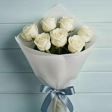 Букет 7 Белых роз Эдлесс Лав в Зайково