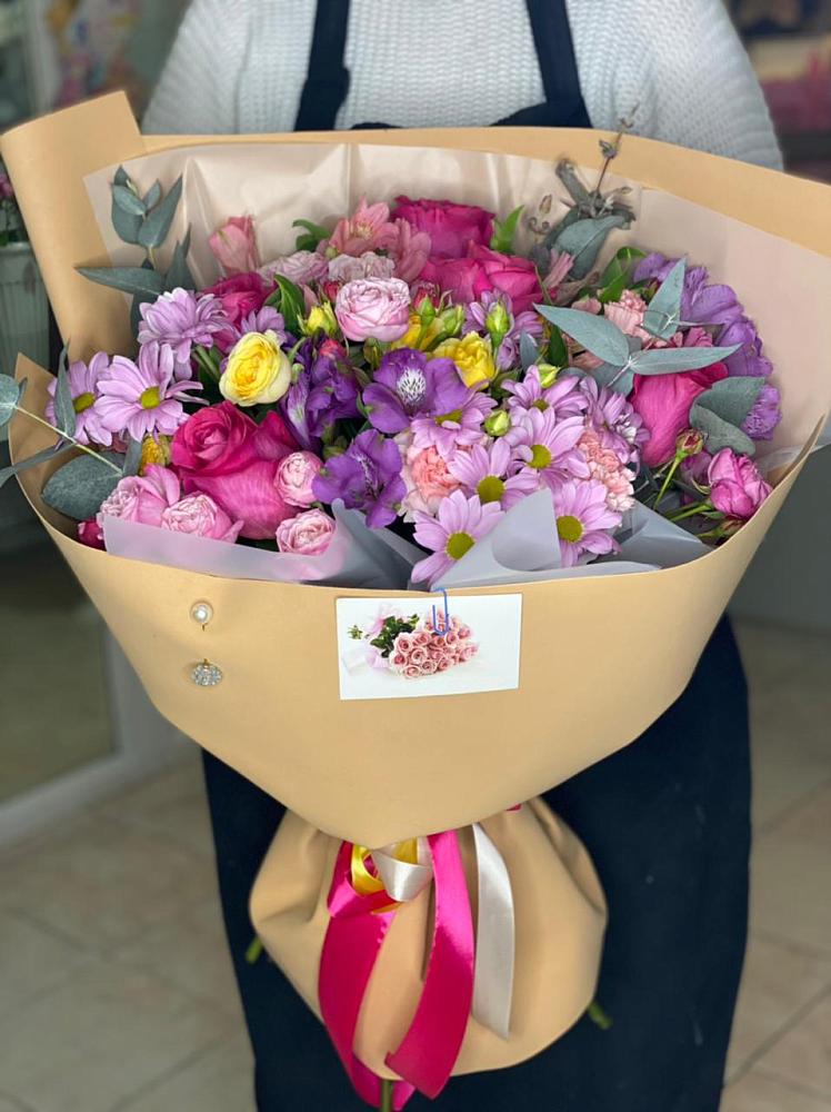 Букет цветов из: Хризантемы, Гвоздики и Альстромерии в Зайково