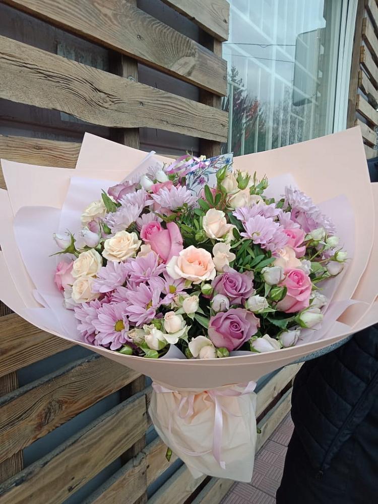 Букет цветов из: Розы и Хризантемы в Зайково