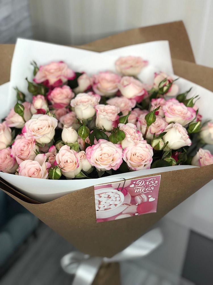 Букет цветов из: Розы в Зайково