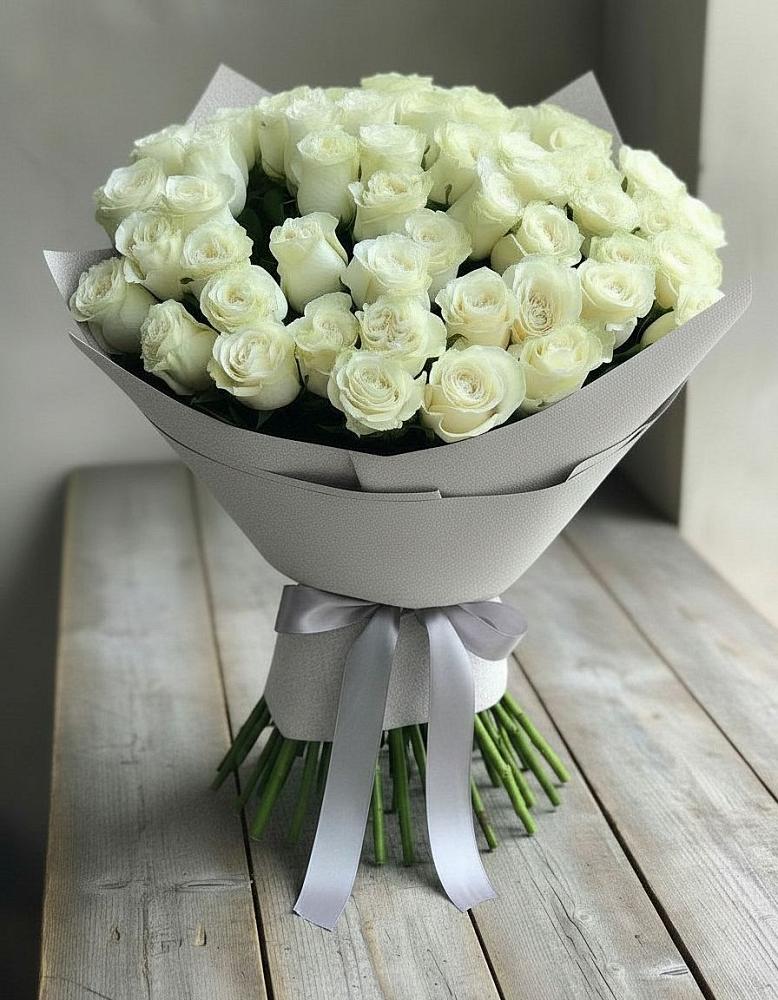 Букет 35 Белых роз в Зайково