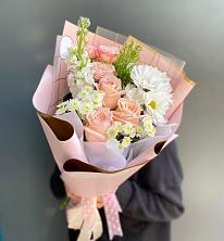 Букет цветов из:  Хризантемы и Розы в Зайково