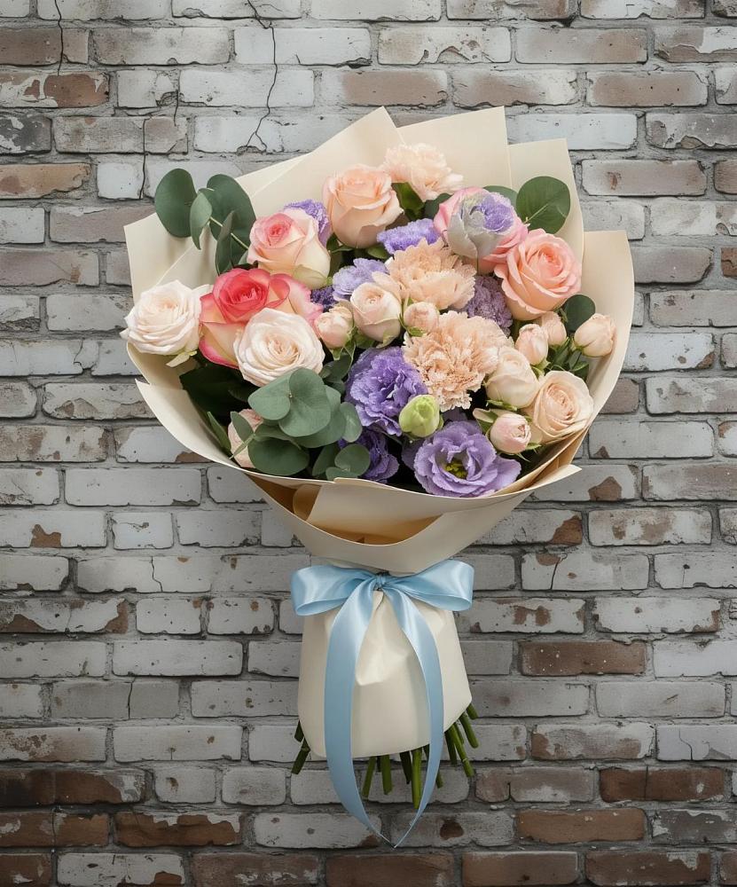 Букет цветов из: Розы, Лизиантусы и Гвоздики в Зайково