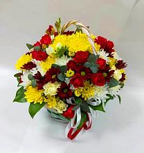 Цветочная композиция из Хризантемы и Розы в корзине в Зайково