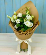 Букет цветов из:  Хризантемы и Лизиантусы в Зайково