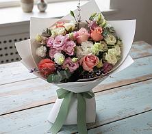 Букет цветов из:  Розы, Лизиантусы и Гвоздики #REPLACE_PRED# Зайково