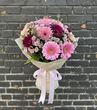 Букет цветов из:  Герберы и Хризантемы в Зайково