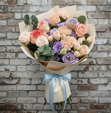 Букет цветов из:  Розы, Лизиантусы и Гвоздики в Зайково